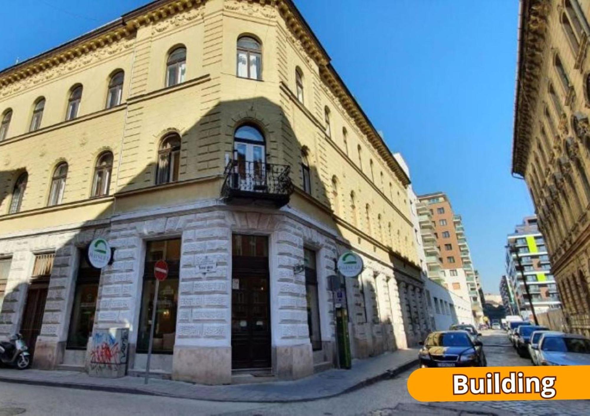 Apartment Corvin Smart Family Budapest