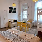 Goodmo Budapest Smart Apartments