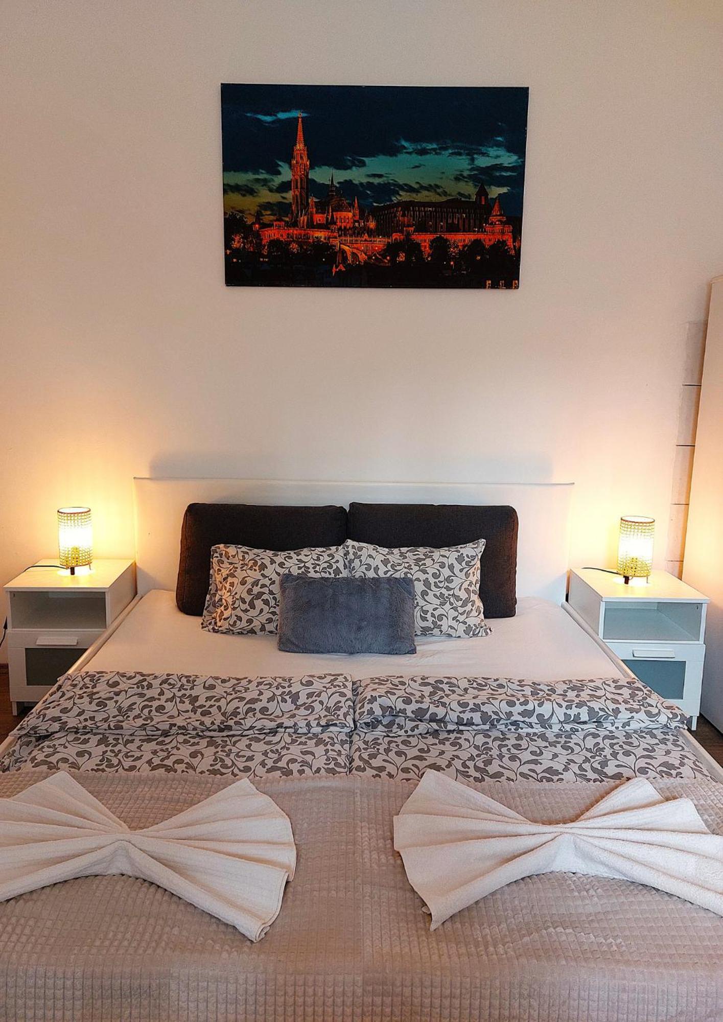 Corvin Smart Family Apartmán *